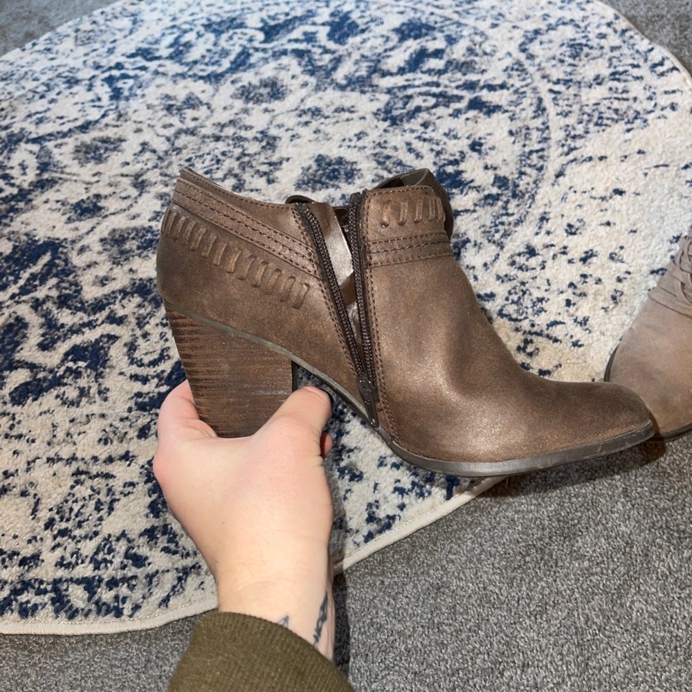 Tan booties - Picture 4 of 5